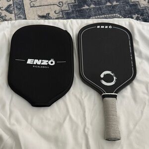 Enzo Black Pickleball Paddle with Gray Grip and Zippered Cover